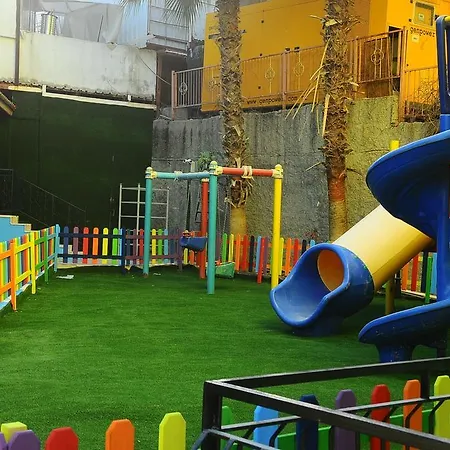 ホテル Rainbow Castle シダ