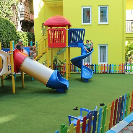Rainbow Castle シダ